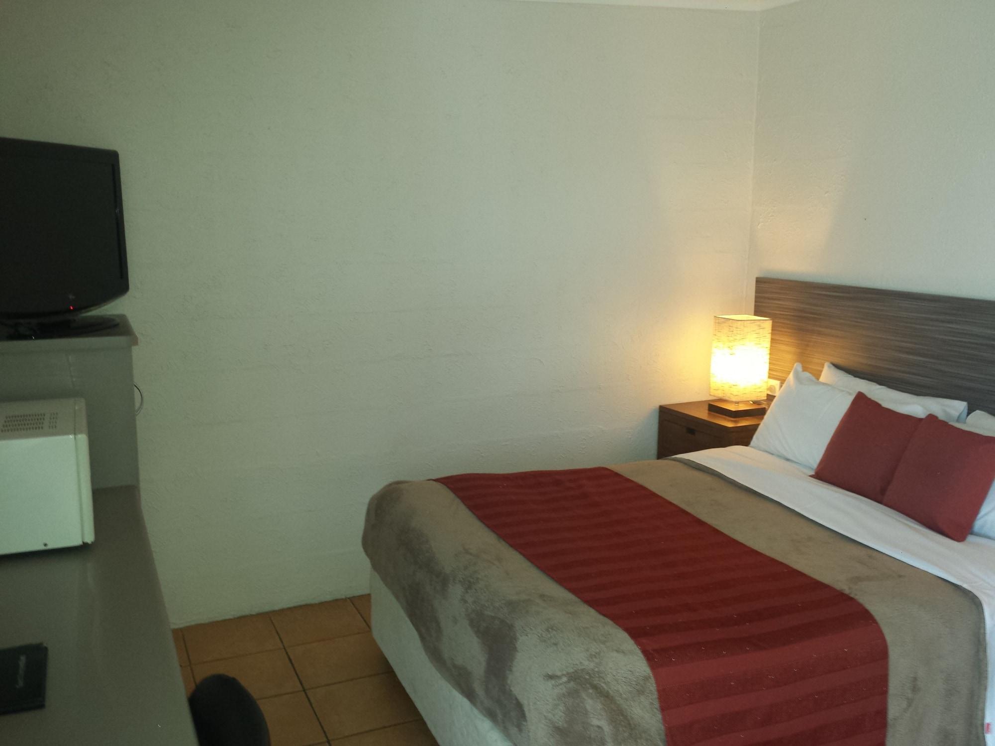 Mid City Motor Inn Gladstone Dış mekan fotoğraf