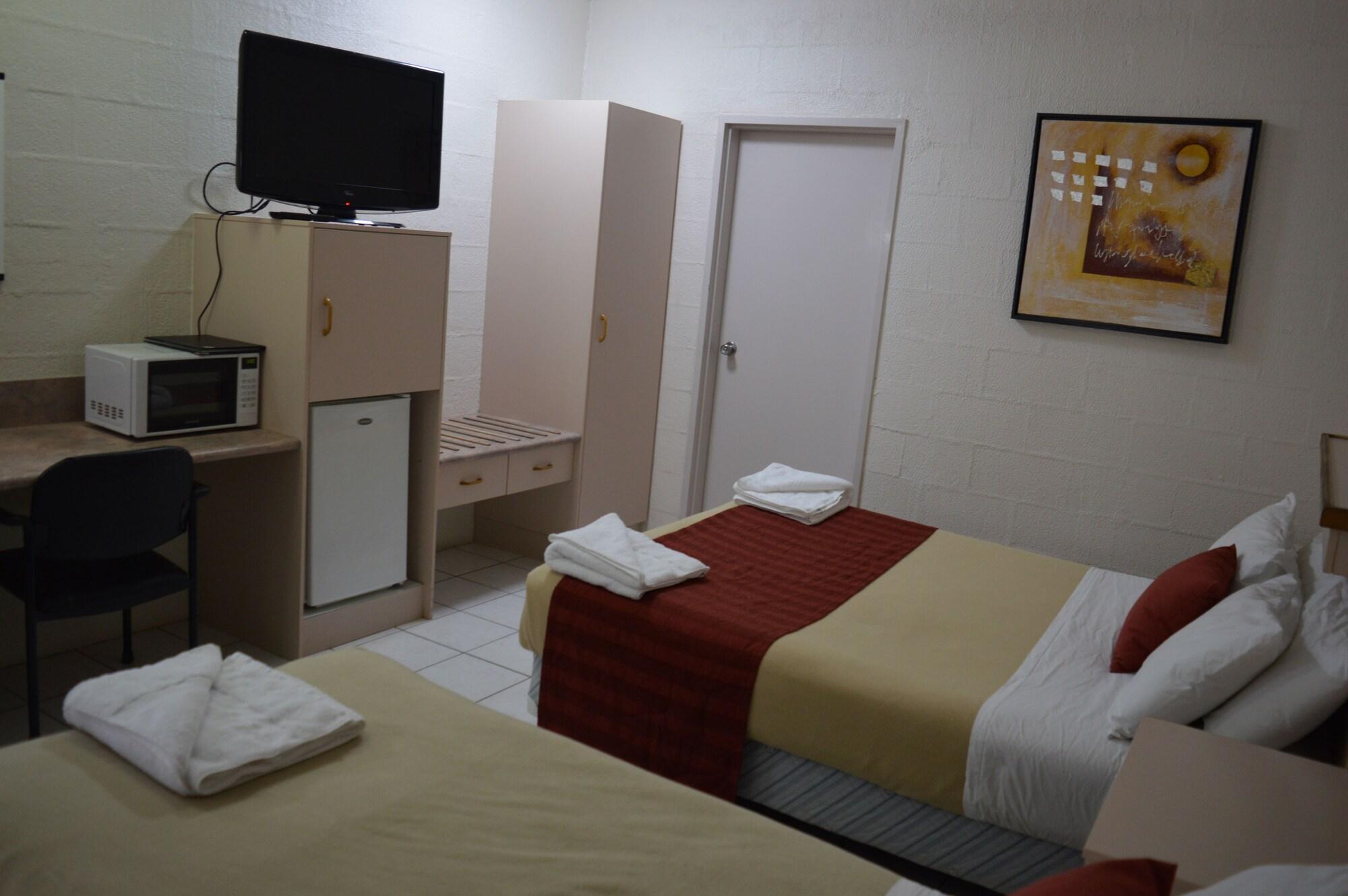Mid City Motor Inn Gladstone Dış mekan fotoğraf